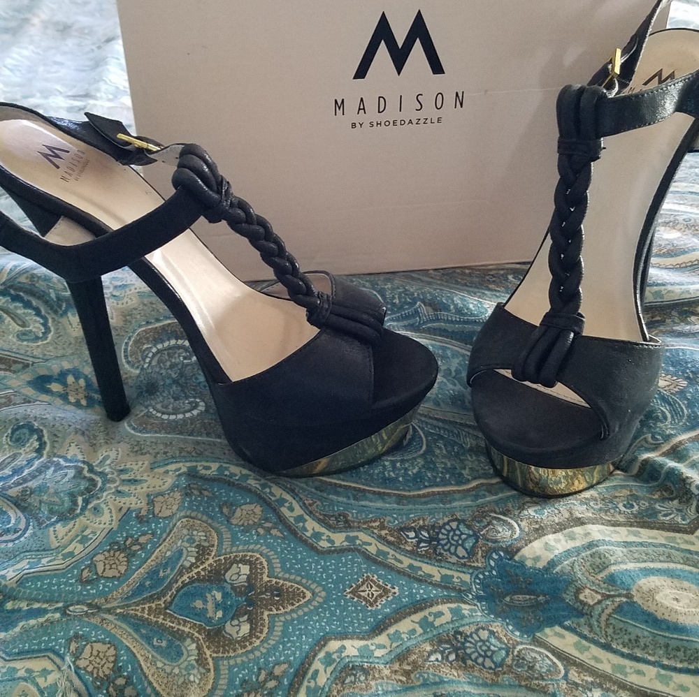 Braided black stiletto sandal